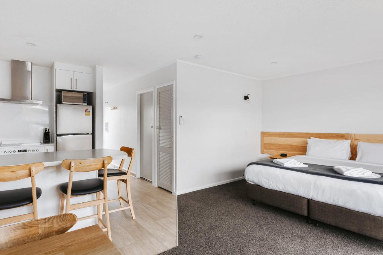 Cobblestone Court Motel Tauranga Extérieur photo