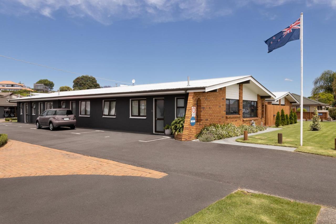 Cobblestone Court Motel Tauranga Extérieur photo